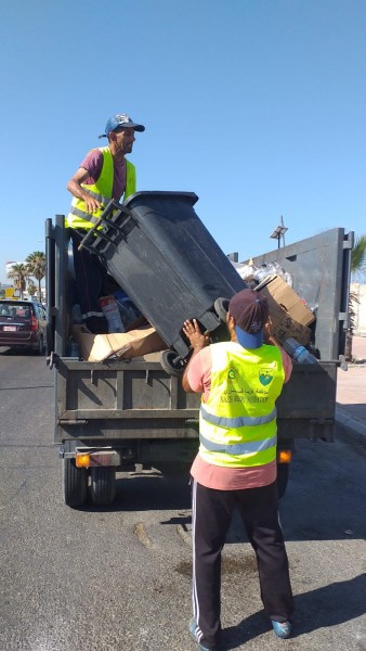 تنظيف شوارع  صيدا بمبادرة  من 