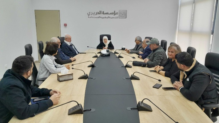 الحريري تتابع مع "تجمع المؤسسات الأهلية" تداعيات العدوان وأوضاع النازحين وجهود الإغاثة