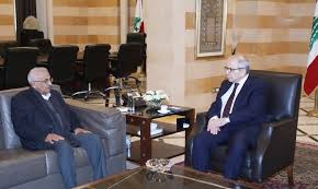سعد يتصل برئيس الحكومة لمعالجة أوضاع العائلات النازحة في صيدا… واستجابة فورية لتأمين مراكز إيواء