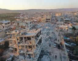 اللبنانيون يسبقون دولتهم ل«إغاثة سوريا»..وواشنطن تعلّق «العقوبات»على دمشق مؤقتاً