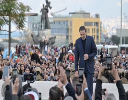 الدولار يزعزع لبنان… واستفتاء متجدّد للحريري