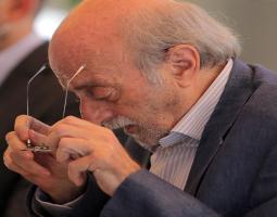 وليد جنبلاط: فرنجية ومعوض مرشحا تحدٍّ والمقايضة بين الرئاستين بدعة