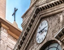 "انتفاضة مسيحية" على التفرّد بالقرار وميقاتي يأسف