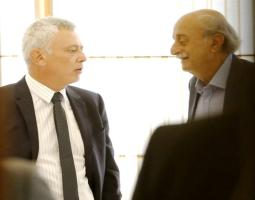 جنبلاط يخضع لتيمور ويطلب من باريس سحب اقتراح المقايضة: العقدة السعودية مستمرة واللقاء الخماسي إلى الرياض