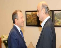 جلسة المرشحيْن المتنافسين: من يخاف أولاً ومن يخون أولاً؟