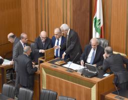 توترٌ عالٍ على الخط الرئاسي وحراك في كل الإتجاهات