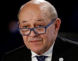 لودريان يواجه أوسع "استطلاع" للانقسام اللبناني