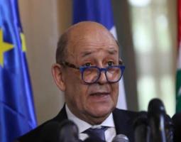 لودريان يبدأ مهمّة صعبة بين التناقضات.. باريس تنتظر.. وواشنطن لرئيس غير فاسد