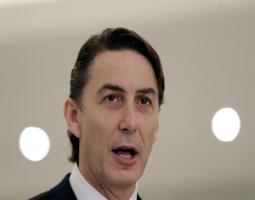 هوكشتين في بيروت مجدّداً: لا تعذّبوني... أريد حلّ الملف البري فوراً