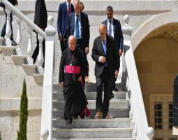 قبرص تطلق إنذاراً لأوروبا من انهيار "السد اللبناني"... "الثنائي" يستتبع صدمة لودريان بمهاجمة المعارضين