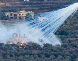 ماكرون يُحذّر من حرب لا تنتهي .. ولودريان يفشل بـ 3 ملفات حسّاسة