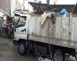 بلدية صيدا ترفع النفايات من حي الطوارىء –عين الحلوة بالتنسيق مع مخابرات الجيش