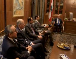 تشاور يكرّس سابقة في انتخاب رئيس الجمهورية | السفراء الخمسة: من المواصفات إلى النصاب