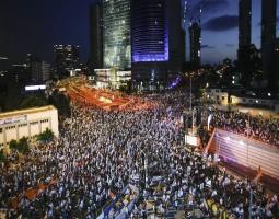 غانتس لو استقال.. هل يُسقط نتنياهو؟