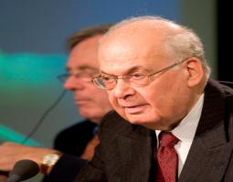 البزري في رحيل الحص: خسر لبنان قامة وطنية وعروبية