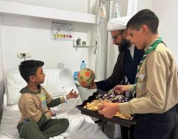 وفد من "كشافة الإمام المهدي" زار الأطفال المرضى بمستشفيات صيدا ووزع الهدايا بذكرى المولد النبوي