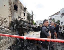 رشقة صاروخية كبيرة باتجاه حيفا وصفارات الإنذار تدوي في الناصرة للمرة الأولى