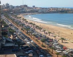 لليوم الثاني : آلاف السيارات من الجنوب الى بيروت في صيدا