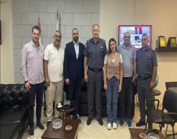 "المستقبل" يقوم بمبادرات متواصلة لاغاثة النازحين من الجنوب الى مدينة صيدا .