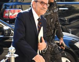 "الثنائي" يقاطعان وغموض يكتنف تأليف الحكومة... رئيس الجمهورية: لبنان أمام فرصة ذهبية