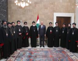 خلط أوراق التأليف والتمسّك بنهج جديد والسعودية لتنفيذ الإصلاحات قبل إعادة التفاعل مع لبنان