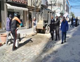 الشريف تفقّد ووفد من "جمعية تجار" مشروع إنارة السوق التجاري لصيدا بالطاقة الشمسية