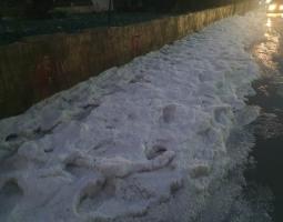 حبّات البرد تغمر المزروعات وحقول الخضروات في المناطق الجنوبية من لبنان