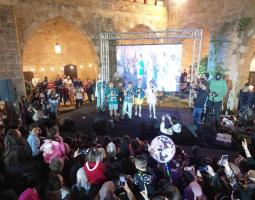 "ليالي رمضان صيدا" تميزت بعروض تراثية منوعة وإطلالات لنجوم وفنانين