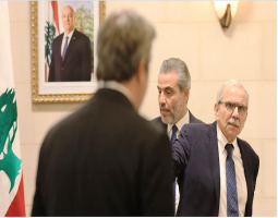 خيبة أمل تغييرية من رئيس الحكومة: خضع مبكّراً للوقائع السياسية