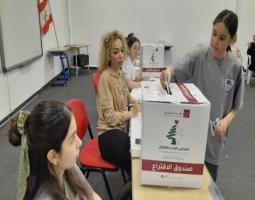 الصغار ينتخبون مجالسهم البلدية في صيدا.. تحت اعين الكبار