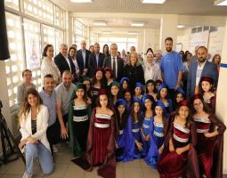 السيدة ليلى الصلح حمادة تدشن مشروع الطاقة الشمسية في دوحة المقاصد في صيدا.