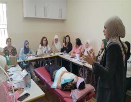 الحريري تتفقد دورات 