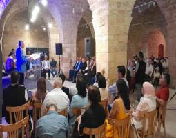 حوار شعري موسيقي بين ضفتي المتوسط بخان الإفرنج بإلقاء هيثم الغوش وعزف فراس عبد الله