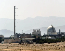 العالم يَرقب الردّ الإيراني: النووي مقابل النووي؟