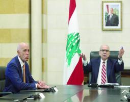 قاسم يفاوض برّاك «على طريقته» طلباً لضمانات أميركية بانسحاب إسرائيل