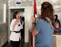 "أهلنا" توزع مساعدات عينية على عائلات نازحة في الجنوب بالتعاون مع "اليونيفيل".