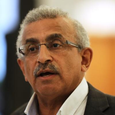 سعد يدعو الى كسر قيود 