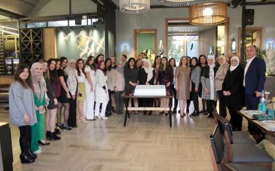 الحريري ترعى احتفال عيد المعلم في 