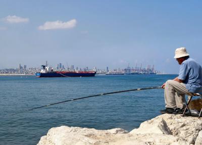 الحكومة تطالب شركة «توتال» بمنح العمال اللبنانيين الأولوية