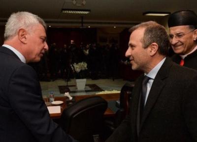 لبنان ينهار والحكومة غائبة.. الحراك الديبلوماسي: للبحث صلة.. الجامعة: لا مبادرات