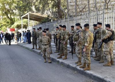 الرياض وباريس: سياسة ورئاسة .. والتحقيق مع سلامة يُستكمل اليوم