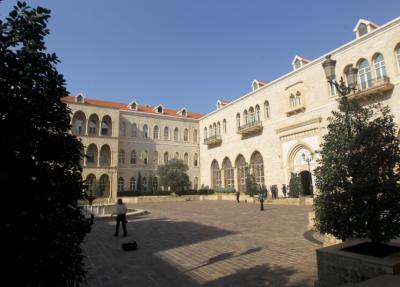 مهمة لودريان: لقاء.. فحوار.. فحَلّ سريع.. وإلّا انهيار أسرع.. 