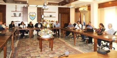 لقاء تحضيري في بلدية صيدا لاقامة نهار سياحي بالتزامن مع حفل الفنان غي مانوكيان في 30 أيلول