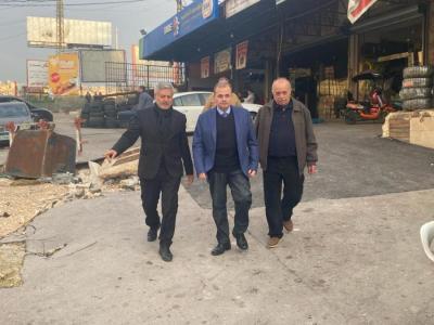 البزري يتفقد مع وفد بلدية حارة صيدا 