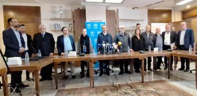 كلاوس برفقة وفد من لجنة الشؤون الخارجية النيابية في مخيم عين الحلوة