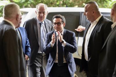 الورقة الفرنسية لحل حرب جنوب لبنان تُنفذ على 3 مراحل... وتستنسخ «تفاهم نيسان»