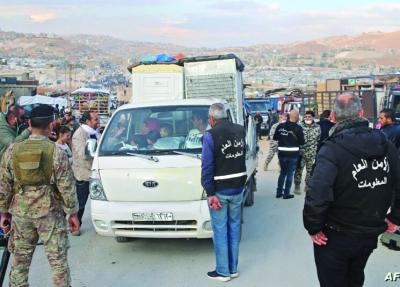 «منازلة عامة» حول النازحين .. الرئاسة معلّقة على حبل الحوار .. باريس لحلّ مستدام
