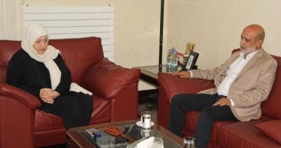 الحريري تلتقي وفداً من 