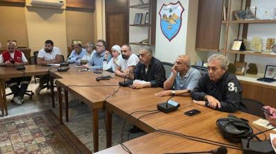 بديع يتلقى وعودا من منظمات دولية لمساعدة النازحين ويترأس إجتماعا اغاثيا بحضور النائب سعد