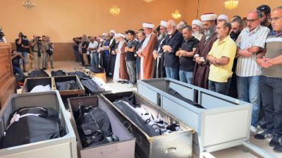 تشييع مهيب لشهداء مدينة صيدا في غارة عين الدلب